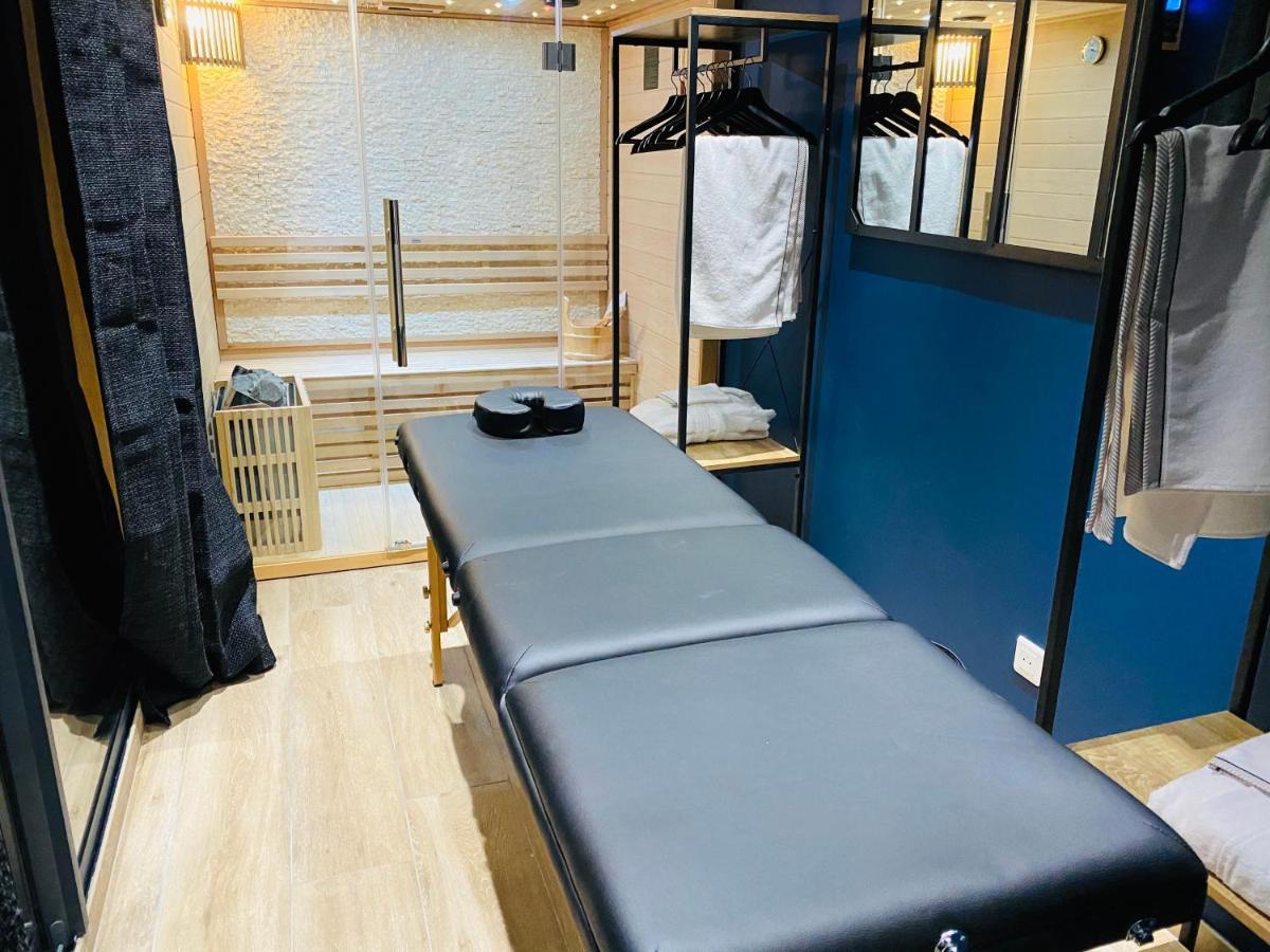 Capsule Temps Suspendu - Balneo, Home Cinema & Billard Valenciennes Buitenkant foto